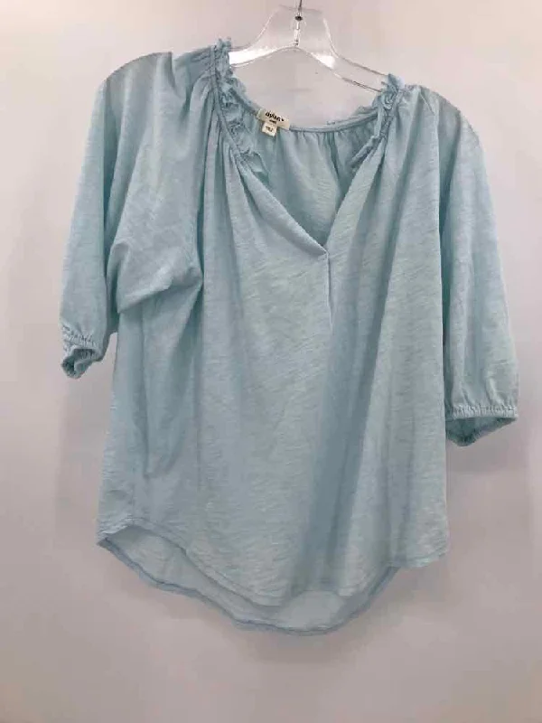 Pre-Owned Dylan Blue Size Small Blouse Feminine Satin Blouse