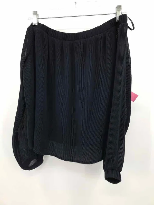 Pre-Owned JOA Los Angeles Navy Size Medium Long Sleeve Blouse Lightweight Chiffon Blouse Pre-Owned JOA Los Angeles Navy Size Medium Long Sleeve Blouse Lightweight Chiffon Blouse