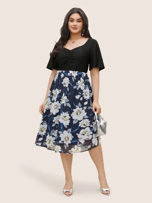 Chiffon Floral Patchwork Ruched Hollow Out Dress Crew Neckline Sporty