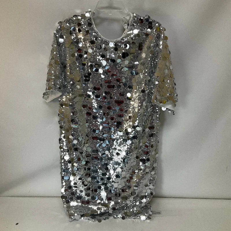 Dress Party Short By Glamorous In Silver, Size: 1x Tunics Handmade artisanal