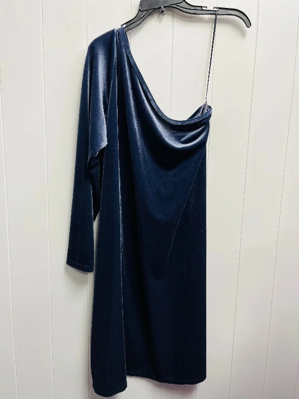 Dress Casual Short By Old Navy In Blue, Size: 2x Tunics Fall fleece