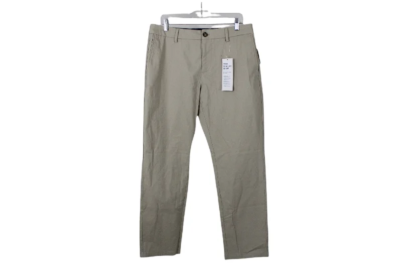 NEW Old Navy Athletic Taper Built-In-Flex Pants | 33X30 Stylish Casual Pants