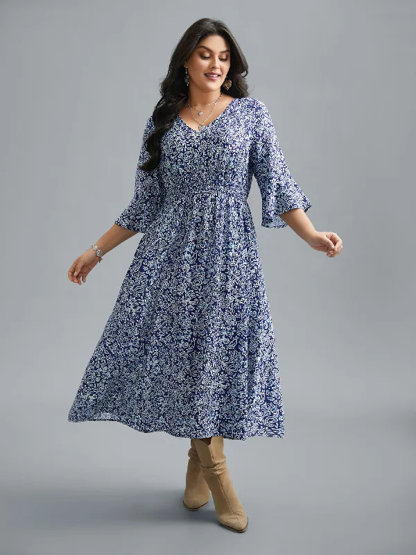 V-Neck Paisley Print Smocked Waist Dress Tunics Versatile all-occasion