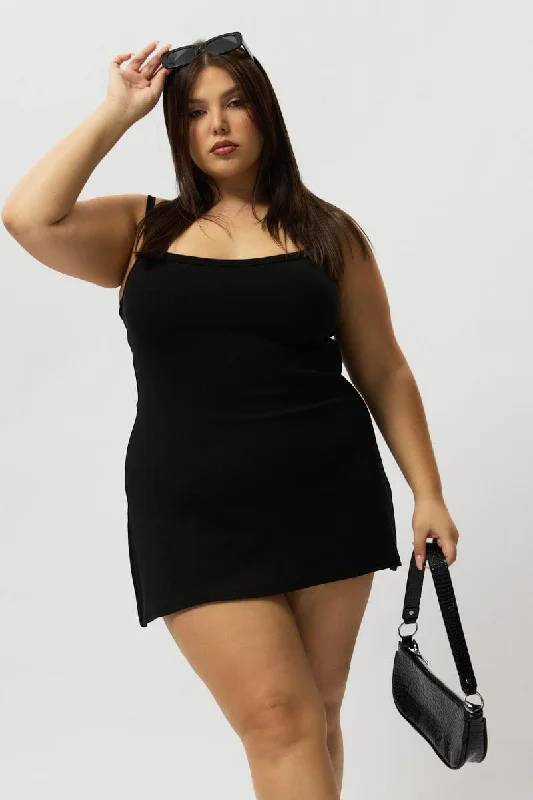 Black Dress Sleeveless Scoop Neck sweetheart Neckline Romantic