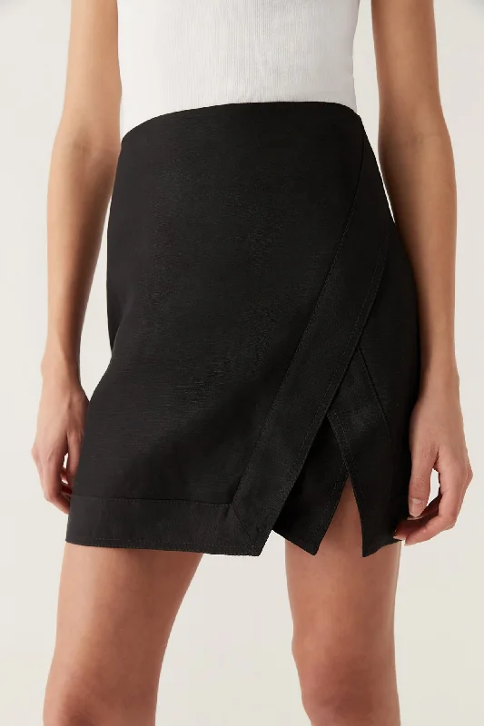 Iilusion Mini Skirt leather skirt sleek