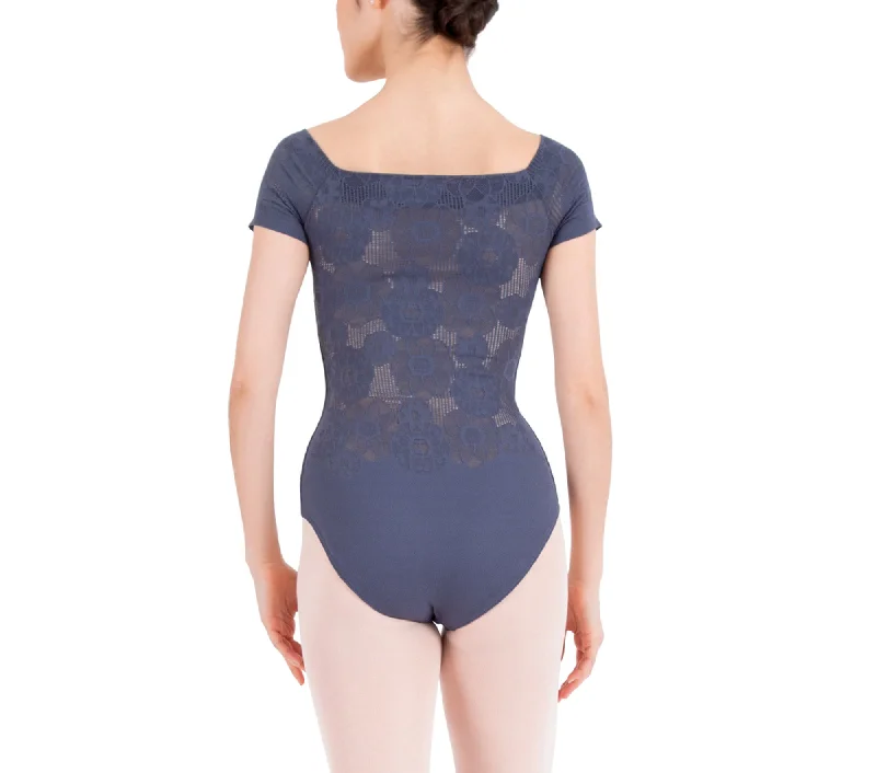 Short-sleeved lace leotard