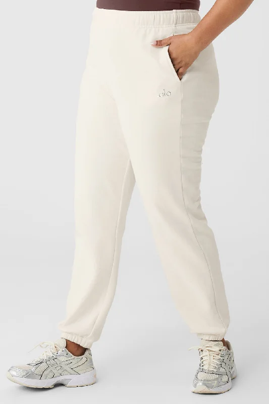 Accolade Sweatpant - Bone