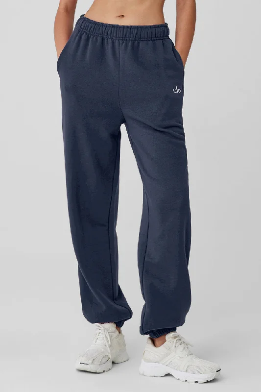 Accolade Sweatpant - Navy