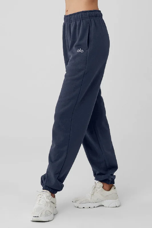 Accolade Sweatpant - Navy