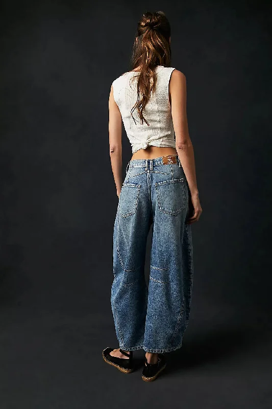 Good Luck Mid-Rise Barrel Jeans - Ultra Light Beam