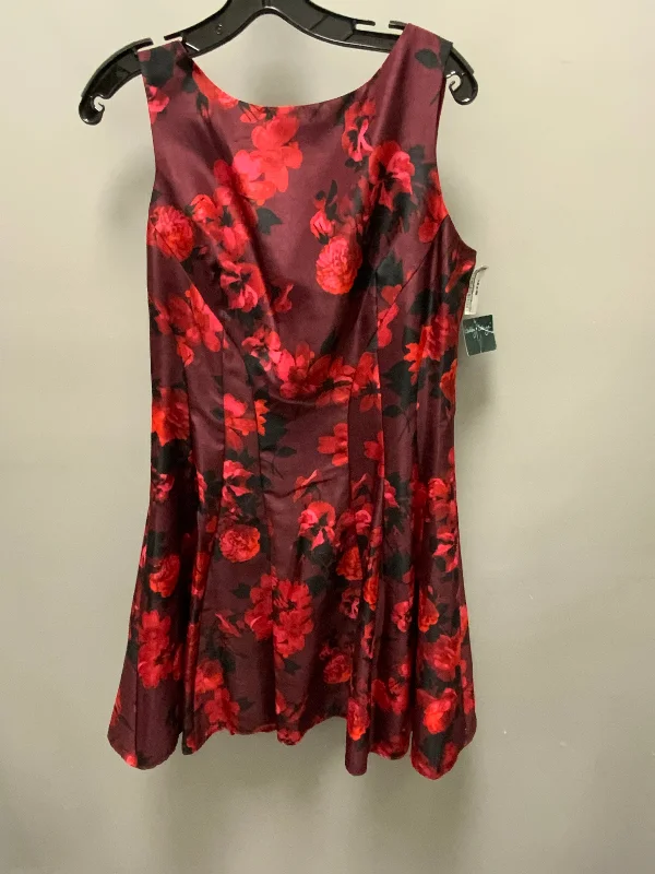 Dress Party Short By Gabby Skye In Red, Size: L Cowl Neckline Elegant