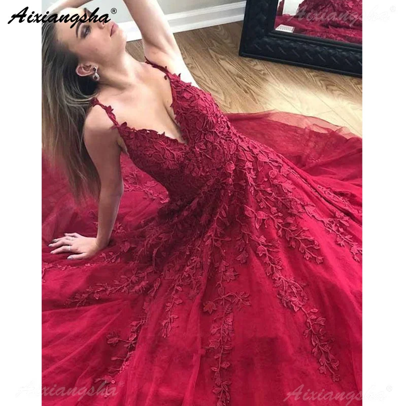 Sexy Burgundy Prom Dresses 2019 A-Line Lace Appliques Graduation Party Maxys Long Prom Gown Evening Dresses Tunics Office stylish Sexy Burgundy Prom Dresses 2019 A-Line Lace Appliques Graduation Party Maxys Long Prom Gown Evening Dresses Tunics Office stylish